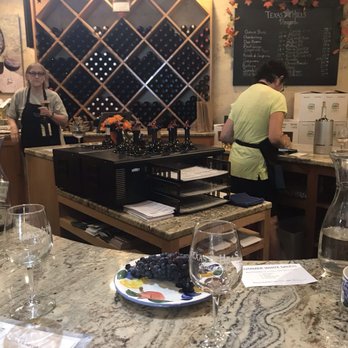Napa Collection - Tasting room - Wineries Near Me - Johnson City, Texas