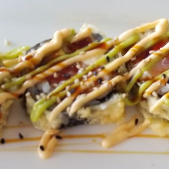 Simple Fish - Yum yum roll ...delish - Sushi Bars Near Me - Grand Rapids, Michigan