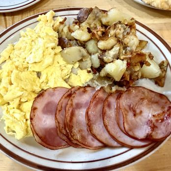 Mo's Egg House - Canadian Bacon plate - Breakfast & Brunch Near Me - Redmond, Oregon Mo's Egg House - Canadian Bacon plate - Breakfast & Brunch Near Me - Redmond, Oregon