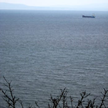 Cold Knap Beach - View across the Bristol Channel to the Exmoor Hills, 35km away. - Beaches Near Me - Barry, VGL