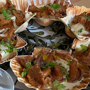 Les Fines Gueules - Coquille st Jacque avec trompette. - French Near Me - Paris, 75 Les Fines Gueules - Coquille st Jacque avec trompette. - French Near Me - Paris, 75