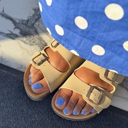 Anthony Vince Nail Spa - Volcano Spa Pedicure with gel in periwinkle blue!