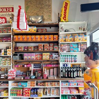 Moulin - Inside Moulin - Bakeries Near Me - Newport Beach, California Moulin - Inside Moulin - Bakeries Near Me - Newport Beach, California