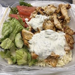 Carnegie John's - Chicken Breast Platter with White (tzatziki).