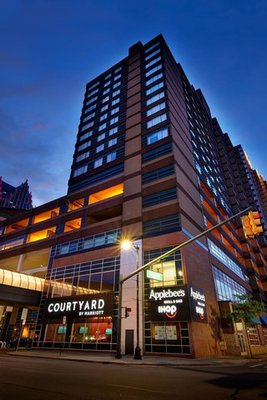 Courtyard Detroit Downtown by null