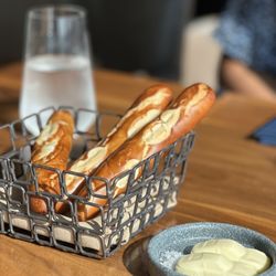Restaurant 917 - Porsche butter with pretzel sticks - my favorite part