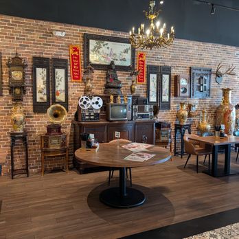 Linh Anh - Love the decor - Vietnamese Near Me - Unionville, Ontario Linh Anh - Love the decor - Vietnamese Near Me - Unionville, Ontario