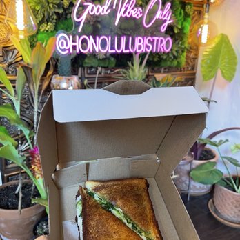Honolulu Bistro - Hawaiian Near Me - Honolulu, Hawaii