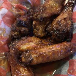 The Chicken Coop - Ankeny - Jack Daniel's Wings perfect