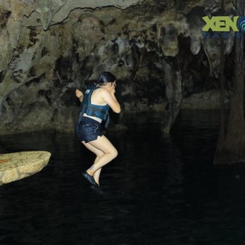 Xenotes Oasis Maya - The drop was VERY small but due to the darkness it looks like I'm jumping from very high above. - Tours Near Me