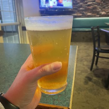 Lamppost Pizza - Happy hour beer $5 - Pizza Near Me - Davis, California Lamppost Pizza - Happy hour beer $5 - Pizza Near Me - Davis, California