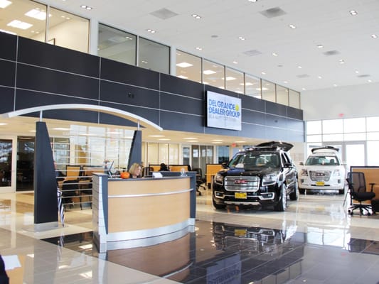 909 Capitol Expressway Auto Mall