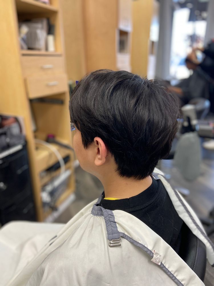 Hair by Chris Logo