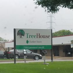 Lofthouse Bakery Outlet - Now known as Treehouse outlet