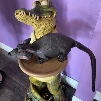 El Itacate Tacos To Go - an alligator and a rat - Mexican Near Me - San Antonio, Texas El Itacate Tacos To Go - an alligator and a rat - Mexican Near Me - San Antonio, Texas