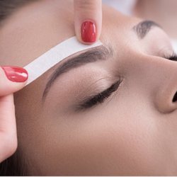 De Lamour Salon & Spa