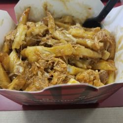 Smoke's Poutinerie - Pulled Pork Poutine