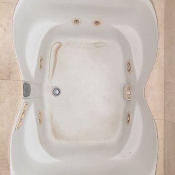 Oahu Tub Experts - Tub prepped for repair. - Refinishing Services Near Me - Honolulu, Hawaii