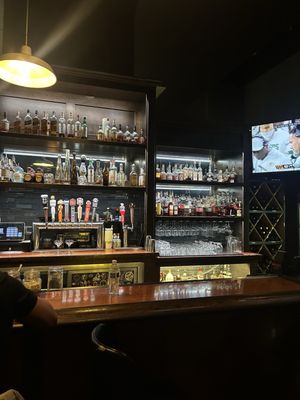 Market Street Blade and Barrel by null