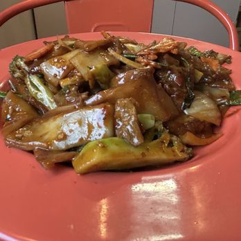 Sweet Basil - Pad kee mao - Thai Near Me - Franklin, Wisconsin