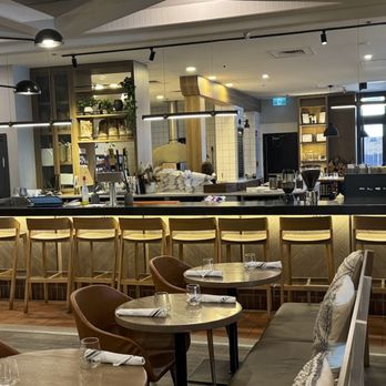 Elk + Avenue Hotel - Welcome to downtown Banff - Hotels Near Me - Banff, Alberta Elk + Avenue Hotel - Welcome to downtown Banff - Hotels Near Me - Banff, Alberta