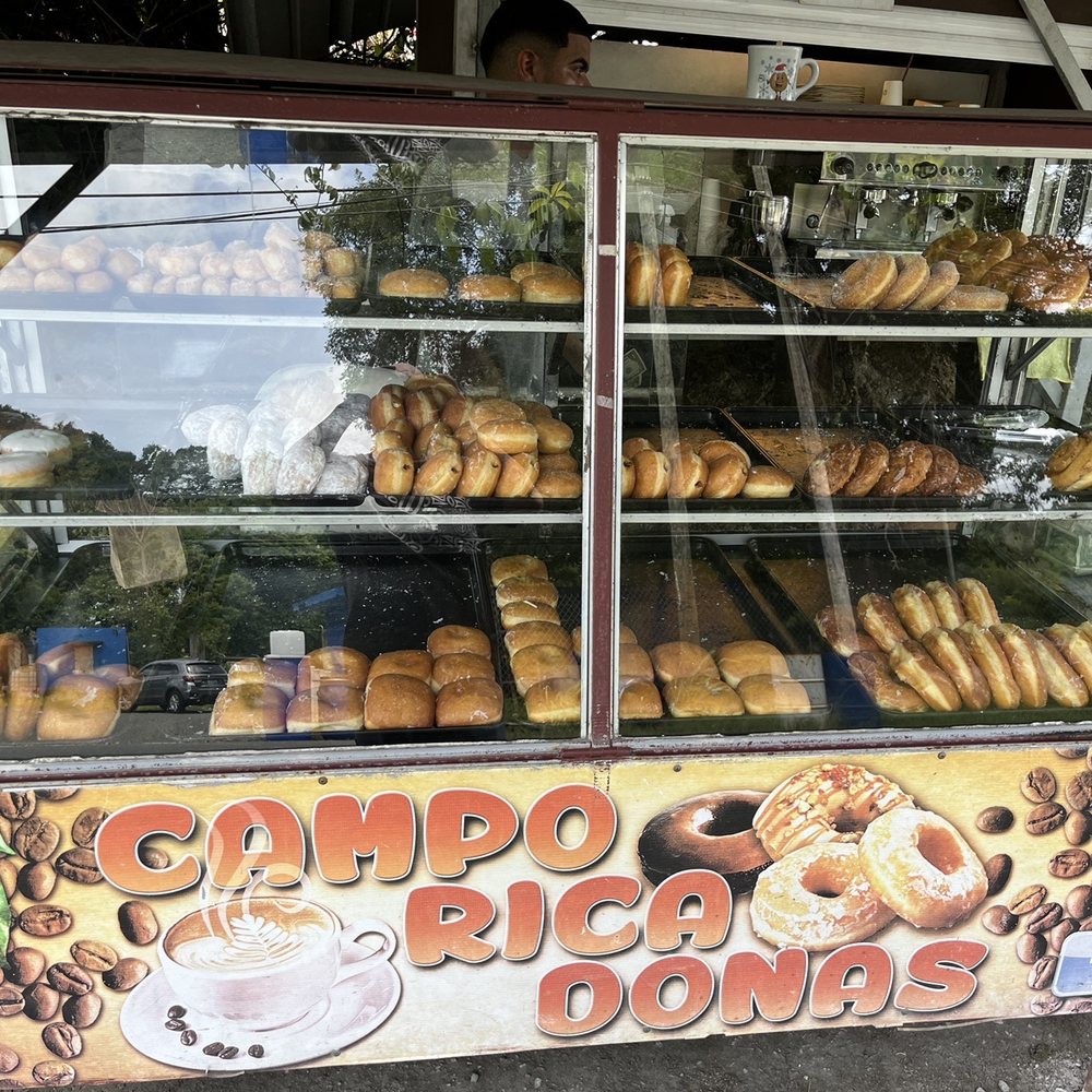 Campo Rica Donas - Vitrina de donas para escoger - Donuts Near Me - Canóvanas, Puerto Rico Campo Rica Donas - Vitrina de donas para escoger - Donuts Near Me - Canóvanas, Puerto Rico