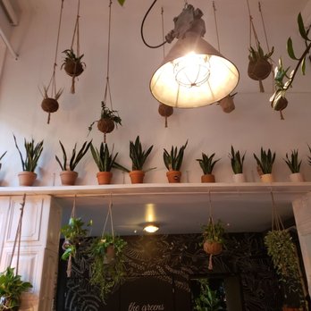 the greens - Themed Cafes Near Me - Berlin, BE