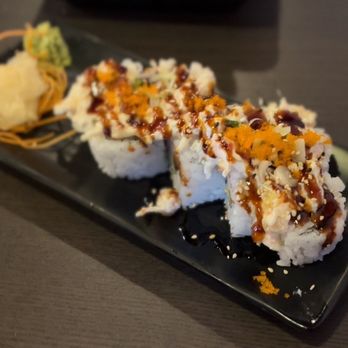 Naruto 88 Bistro - Volcano Roll - Sushi Bars Near Me - Miami, Florida Naruto 88 Bistro - Volcano Roll - Sushi Bars Near Me - Miami, Florida
