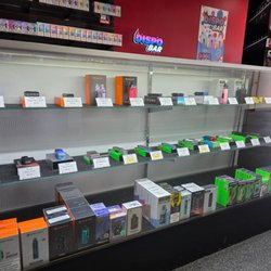 Red Star Vapor & Smoke - Product - Vape mods and pod systems featuring Vaporesso, GeekVape, Smok, Lost Vape, and more.