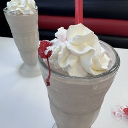 Steak ’n Shake - Chocolate Shakes