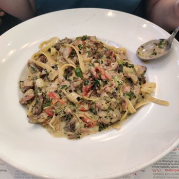 Ristorante Lugano's - Fettuccine Calabrisella - Italian Near Me - Laval, Quebec Ristorante Lugano's - Fettuccine Calabrisella - Italian Near Me - Laval, Quebec