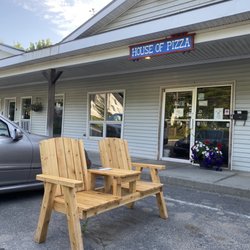 Dexter House of Pizza - Front of building
