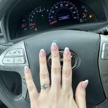 Nailed It Salon - My acrylic set done by Lisa - Nail Salons Near Me - Concord, California