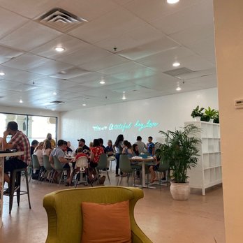 Beautiful Day - Inside interior. Great atmosphere!! So happy they opened here! - Breakfast & Brunch Near Me - La Quinta, California