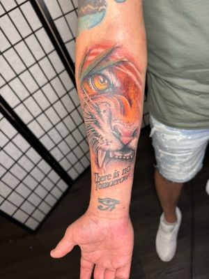 Rockin Ink Tattoo by null