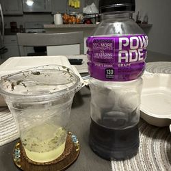 Crispy Bros - A small four dollar lemonade. I placed the Powerade next to it to highlight how much you will get for a high price.