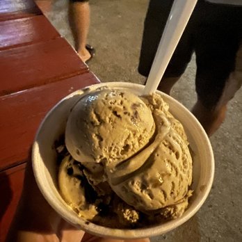 Booty Treats - Big Booty - Cappuccino crunch - Ice Cream & Frozen Yogurt Near Me - Nags Head, North Carolina
