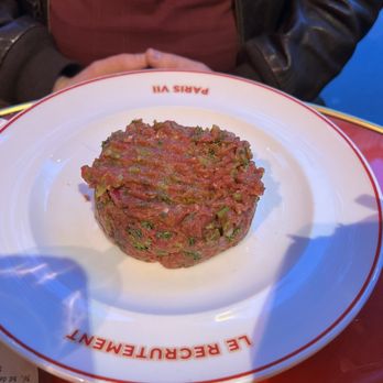 Le Recrutement - Beef tartare - Brasseries Near Me - Paris, 75 Le Recrutement - Beef tartare - Brasseries Near Me - Paris, 75