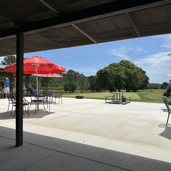 Long Hollow Grill - Patio area - Chicken Wings Near Me - Evensville, Tennessee Long Hollow Grill - Patio area - Chicken Wings Near Me - Evensville, Tennessee