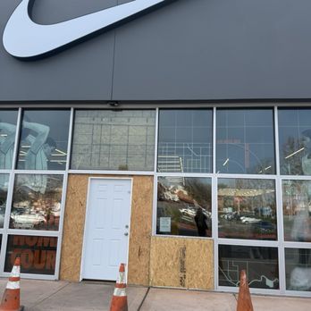 Nike Unite - ..... - Shoe Stores Near Me - Fresno, California Nike Unite - ..... - Shoe Stores Near Me - Fresno, California