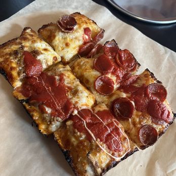 Bad Dad Pint & Slice - Detroit style Supreme. Had to deduct items to get what we wanted. No build your own. Good luck Bad Dad. You're gonna need it. - Beer Bar Near Me - Richmond, Indiana Bad Dad Pint & Slice - Detroit style Supreme. Had to deduct items to get what we wanted. No build your own. Good luck Bad Dad. You're gonna need it. - Beer Bar Near Me - Richmond, Indiana