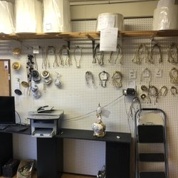 Joel's Lamp Repair