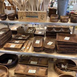 McCaulou's - Pacific Merchant products. Most acacia wood, price range $5-$50.