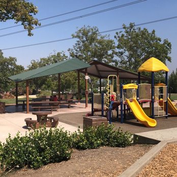 Hidden Valley Park - Parks Near Me - Martinez, California