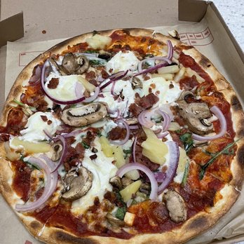 MOD Pizza - Mod, ricotta, arugula, spinach, onion, pineapple, bacon - Pizza Near Me - Portland, Oregon MOD Pizza - Mod, ricotta, arugula, spinach, onion, pineapple, bacon - Pizza Near Me - Portland, Oregon