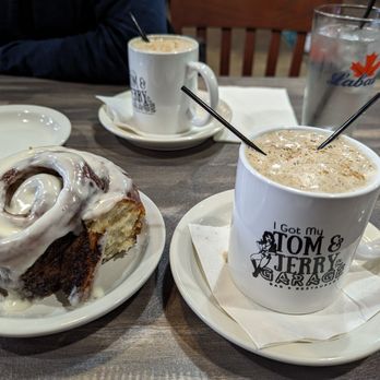 The Garage Bar & Restaurant - Sweet Brunch - Cafes Near Me - Buffalo, New York
