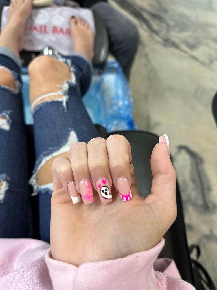 NAIL BAR ON BAY Updated September 2024 65 Photos & 70 Reviews 700
