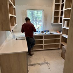 DallaStone Quartz Masters - Lead installer checking everything out