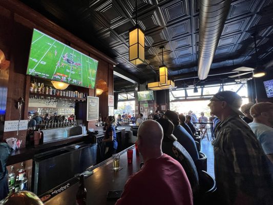 Three Dogs Tavern by null