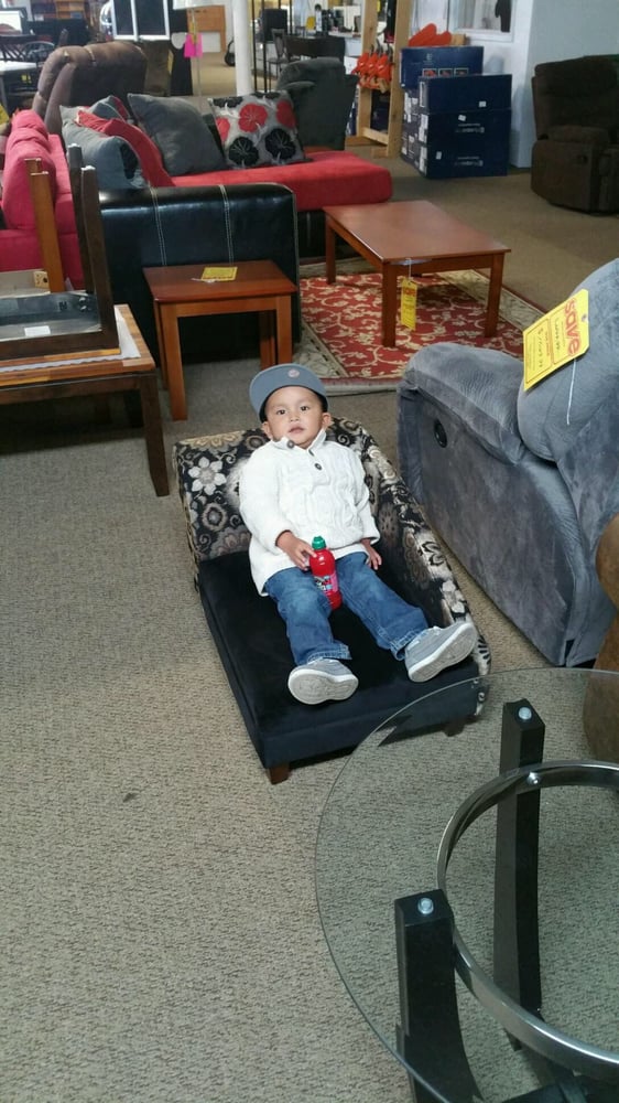 WOOD HAUS FURNITURE Updated September 2024 801 W Main St